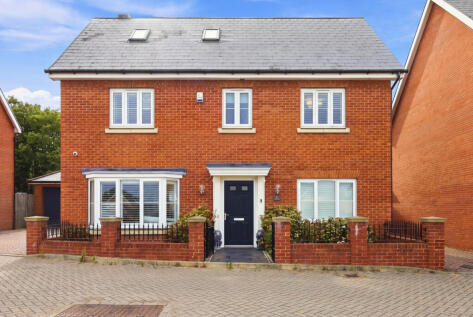 Reeds Close, Basildon, SS15