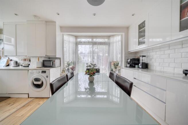 Kitchen Diner 3.jpg
