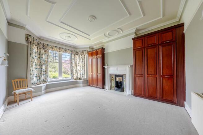 2 bed Flat for sale Image 11