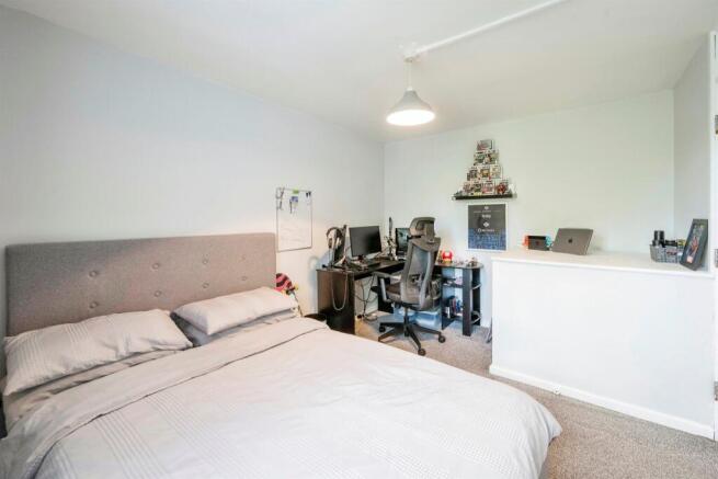 2 bed Maisonette for sale Image 12