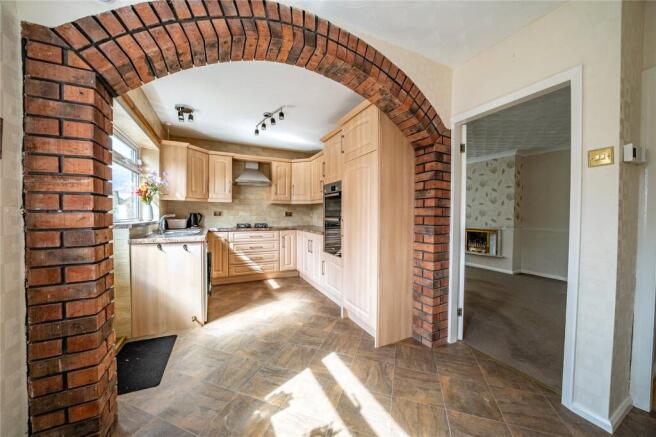 2 bed Detached Bungalow for sale Image 9