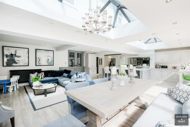 lyndhurst rise-36_1.jpg