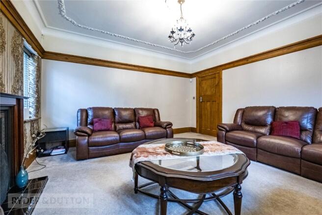 5 bed Bungalow for sale Image 12