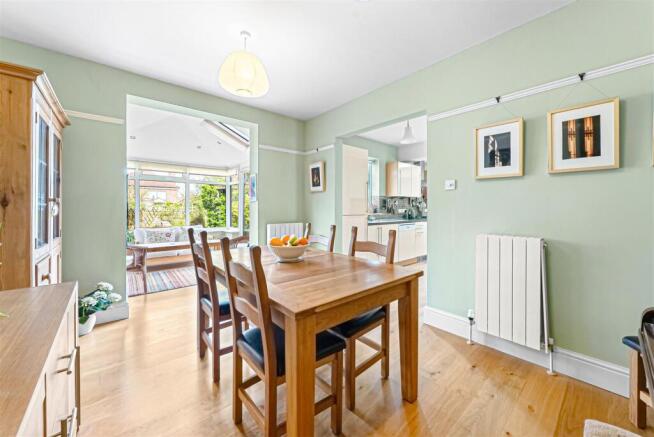 OPEN PLAN KITCHEN DINING