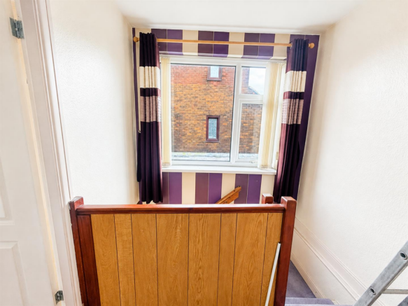 3 bed Not Specified for sale Image 8