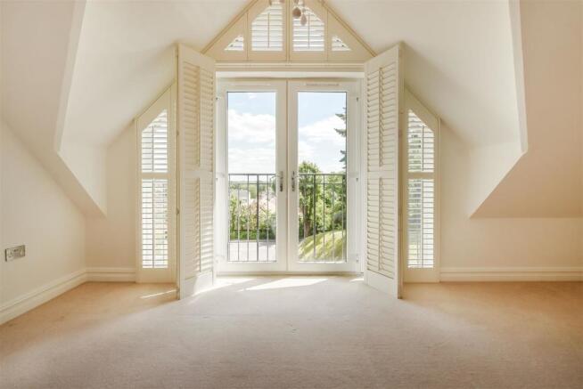 8511736-interior45.jpg