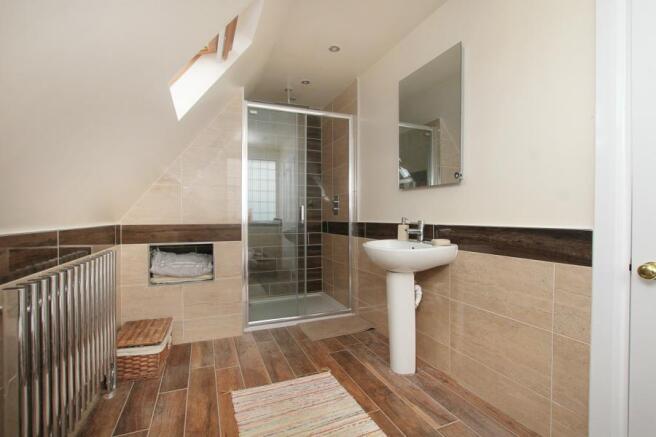Master Ensuite