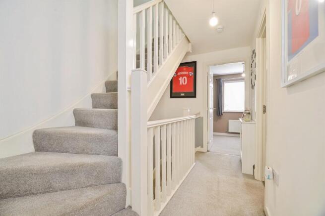 3 bed Terraced for sale Image 9