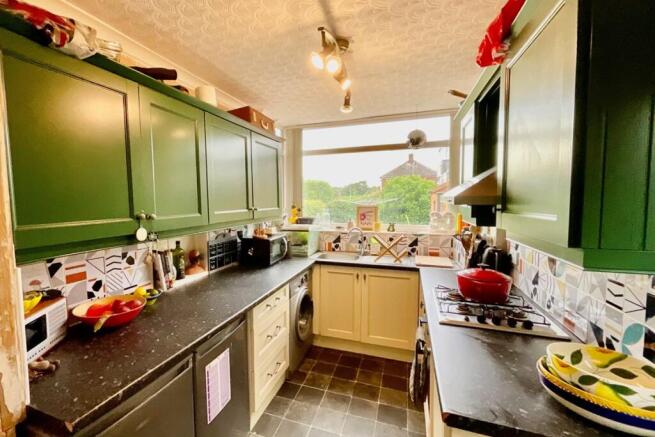 2 bed Semi-Detached for sale Image 5