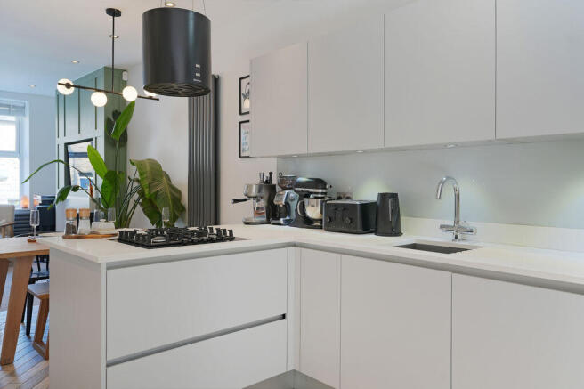 3 bed Terraced for sale Image 11