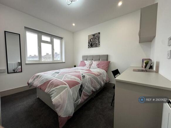 Bedroom 2 (1st View)