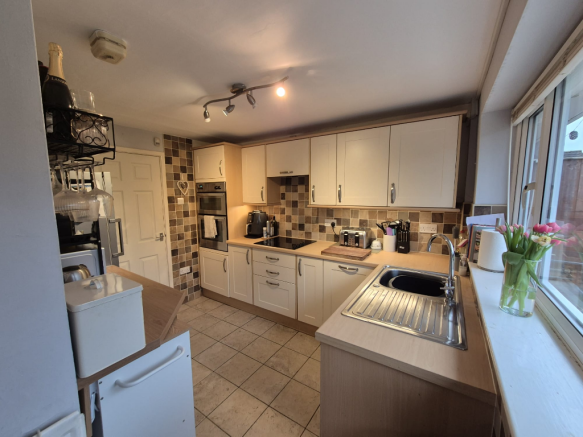 3 bed Detached for sale Image 5