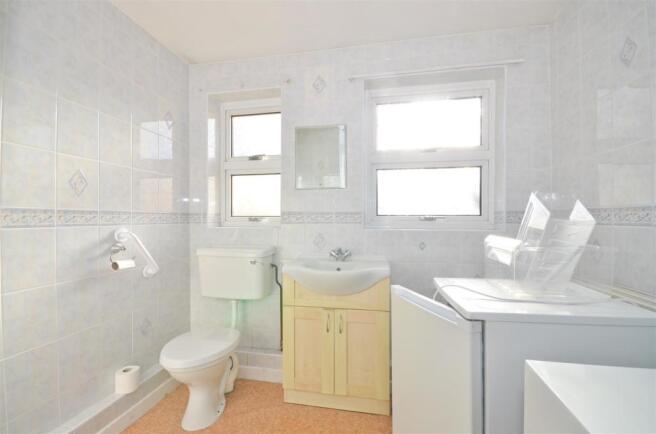 Shower Room.JPG