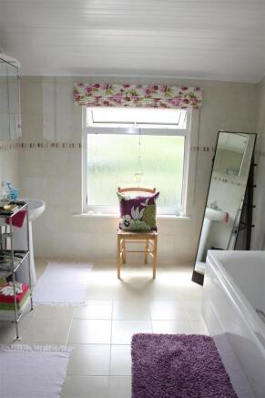 En suite Bathroom