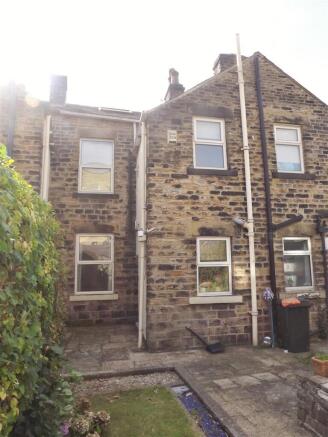 3 bed Terraced to rent Image 12