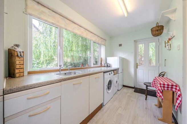 2 bed Bungalow for sale Image 4