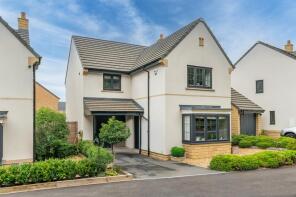 100, Spring Wood Crescent, Bramhope, Leeds LS16 9GF