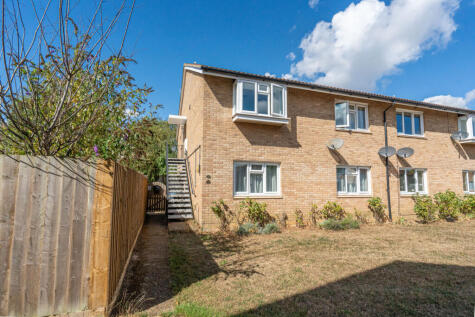 Sparrows croft Road, Rendlesham, IP12 2TG
