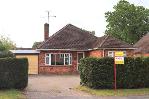 Hamesmoor Road, Mytchett, Camberley, GU16