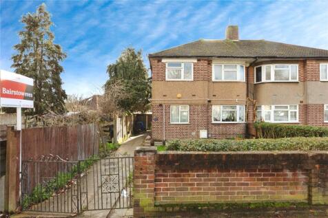 Fullwell Avenue, Ilford, IG6