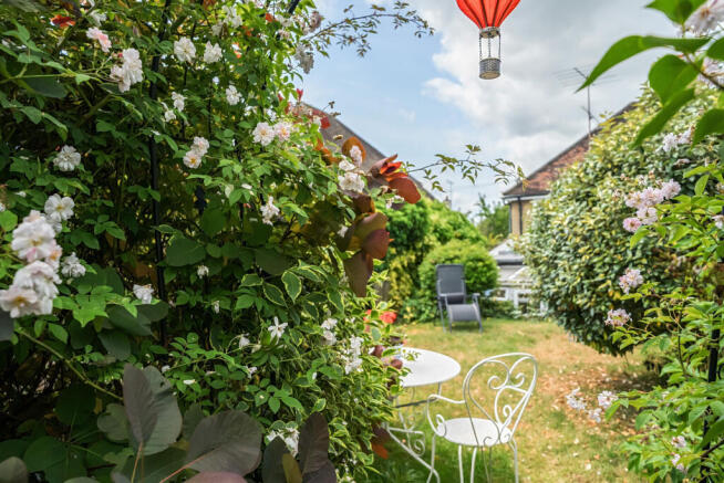 1289749-3-6842ce4...