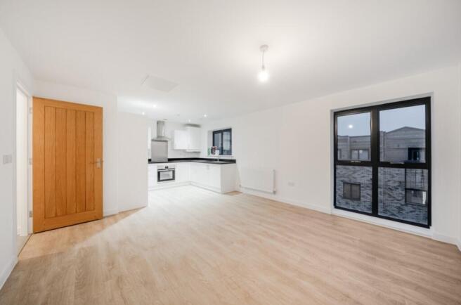 1406311-8-6980e3330b74e