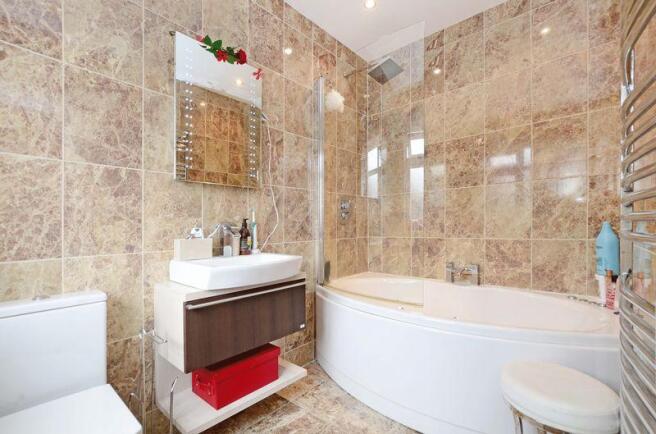 En-suite Bathroom