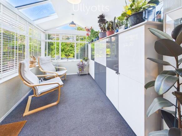3 bed Semi-Detached for sale Image 8