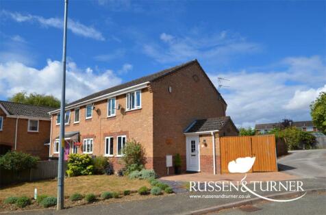 Tucked away in a cul-de-sac on Earsham Drive, Templemead