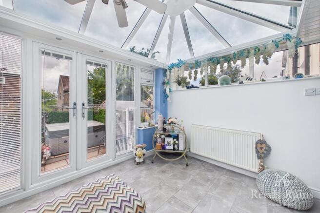 3 bed Terraced for sale Image 12