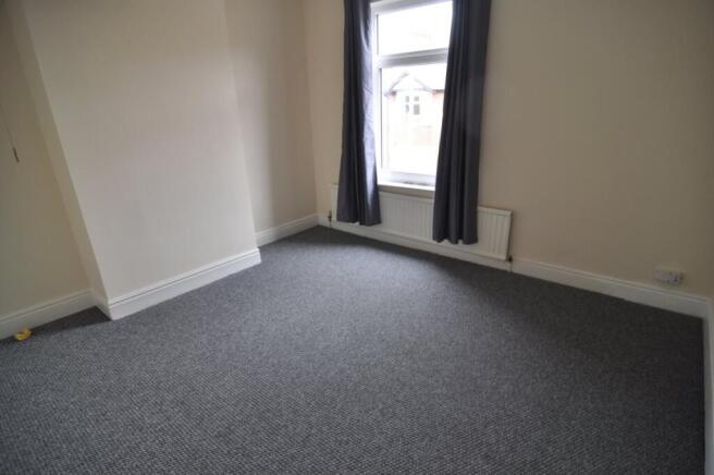 2 bed House to rent Image 6