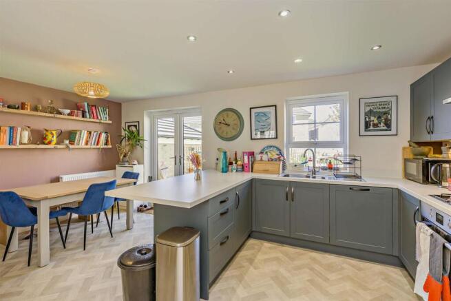 8690208-interior08-800.jpg