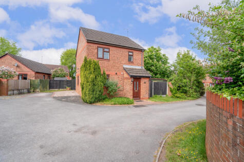 The Avenue, Summerfield, Hartlebury, DY11