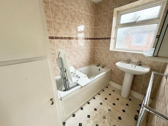Photo 16