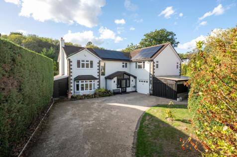 Prey Heath Close, Woking, Surrey, GU22
