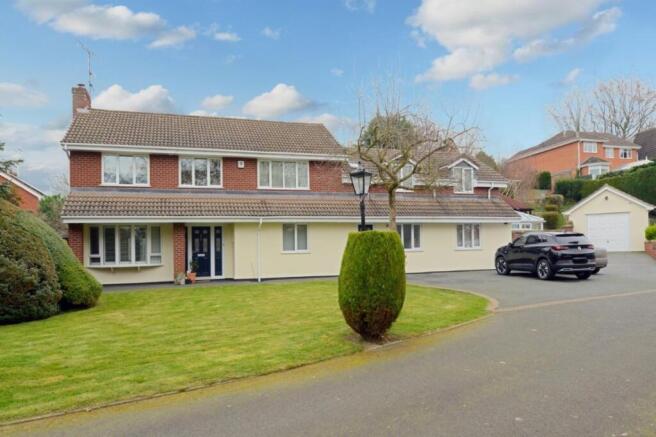 5 Bed Unfurnished Detached