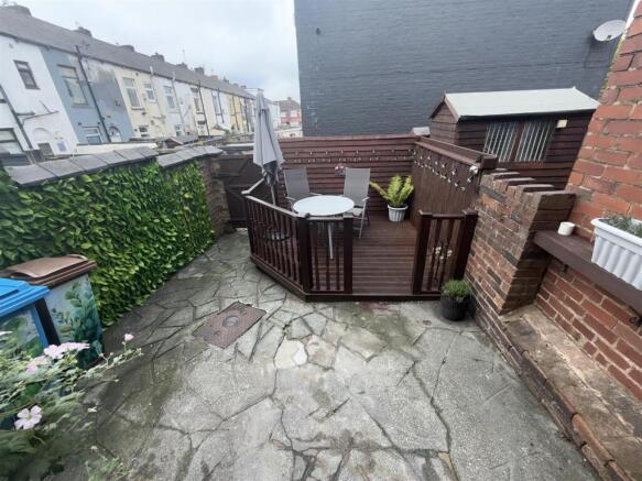 2 bed Terraced for sale Image 8