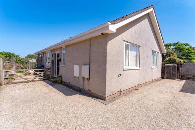 33 Main Road Cleeve 65.jpg