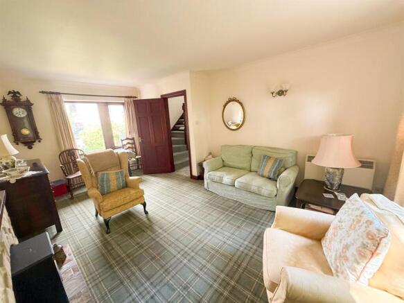 3 bed Semi-Detached for sale Image 7