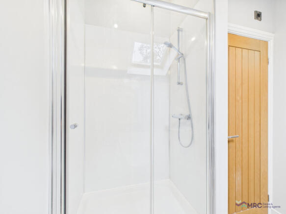 2 bed Semi-Detached to rent Image 6