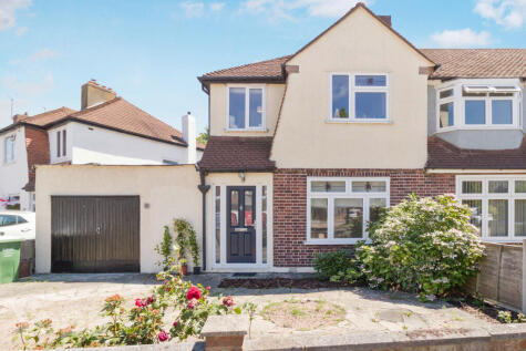 Arlington Close, Sidcup, DA15