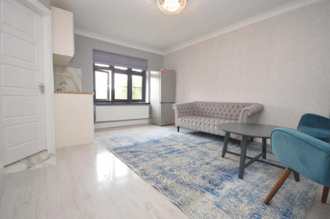1 Double Bedroom Flat to Rent