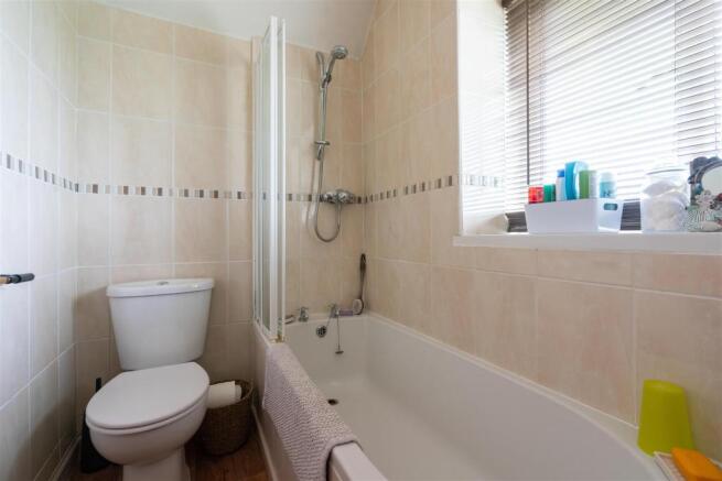 Bathroom.jpg