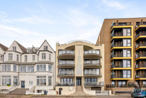 Flat 5, 191, Kingsway, Hove BN3 4FB