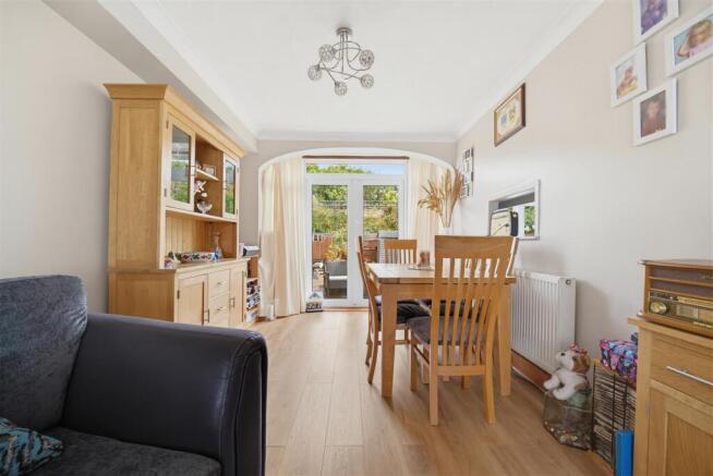 67 Rydal Dining.jpg