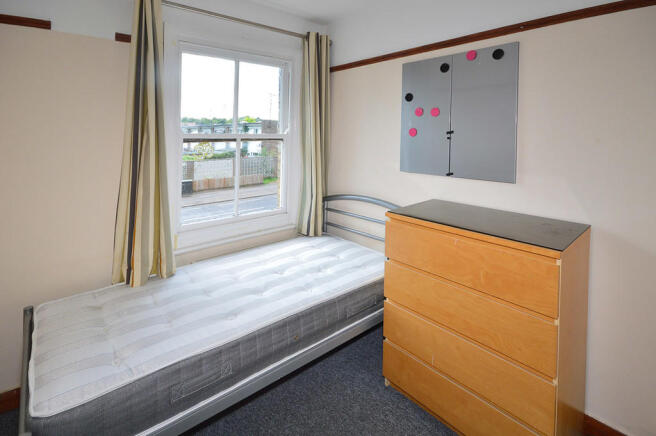 front bedroom1