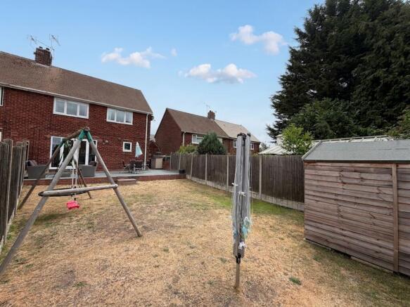 Chesterton Drive, Worksop, S81 photo 4