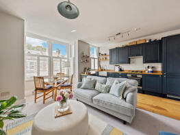 First Floor Flat, 70, Killyon Road, London SW8 2XT