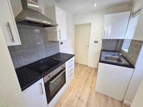 3 bed Terraced for sale Image 5