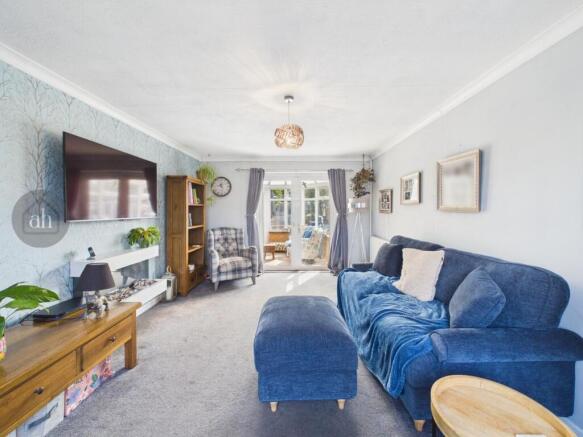 Peasecroft Road, Ixworth, photo 4